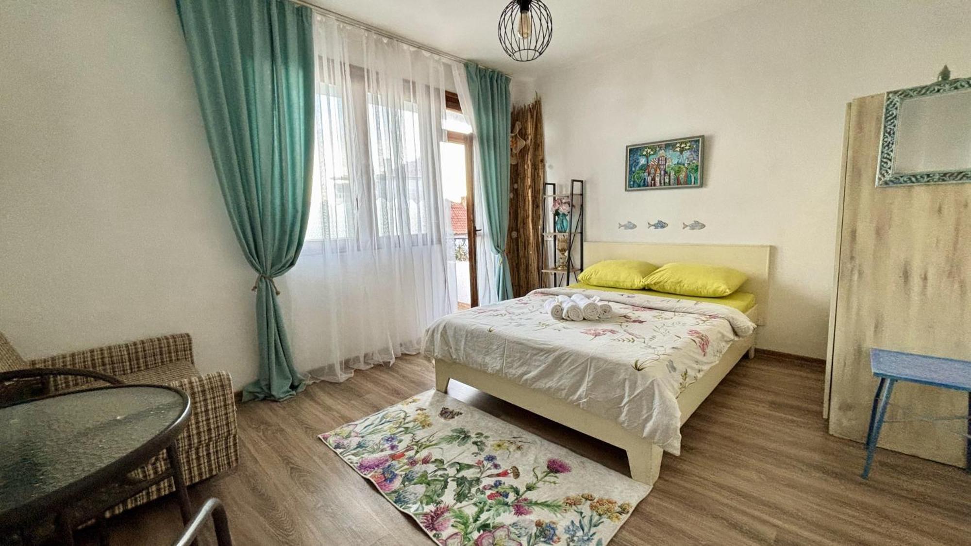 Guest House Hei Taka Sozopol Eksteriør bilde